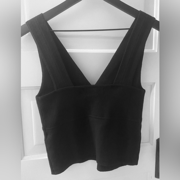 Banana Republic black knit v-neck crop - size S - Picture 4 of 4